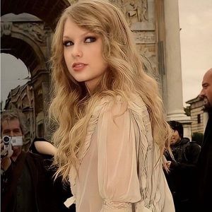 Meet your Posher, Renee